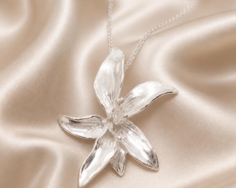 Sterling Silver Flower Necklace – Large Handmade Sculpted Pendant, Artistic Statement Jewelry, Luxury Nature Inspired Necklace