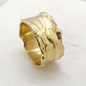 Hand-Sculpted Gold Wedding Band: Rustic Wavy Texture, Artisan Ring