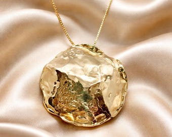 Handmade Solid Gold Necklace: Textured Circle Pendant, Modern Jewelry