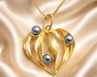 Handmade Gold Heart Pendant Necklace with Black Pearls