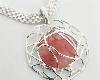 Collier à breloques en argent, grand pendentif en quartz cerise, collier chaîne en argent plat, chaîne en argent avec pendentif épais, bijoux fins