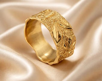 Rustic 14K Gold Wedding Ring: Handmade Textured Leaf Band