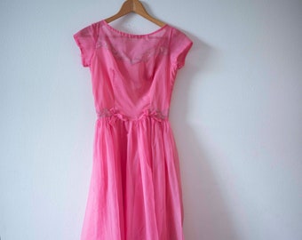 Vintage Pink Gown || 1950s Prom || Pink & Flowers