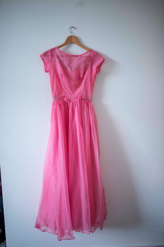 Vintage Pink Gown || 1950s Prom || Pink & Flowers