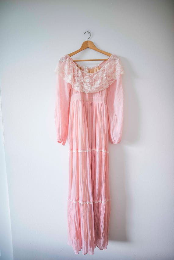 Dusty Rose & Lace Vintage Dress || Boho Off the Sh
