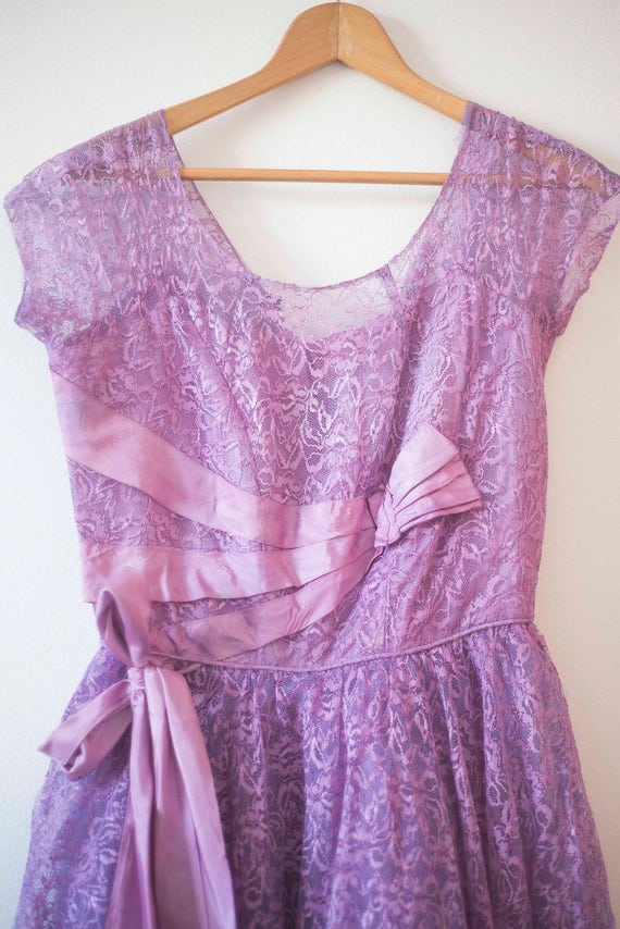 1950's Vintage Prom Dress || Purple & Lace || Lon… - image 4