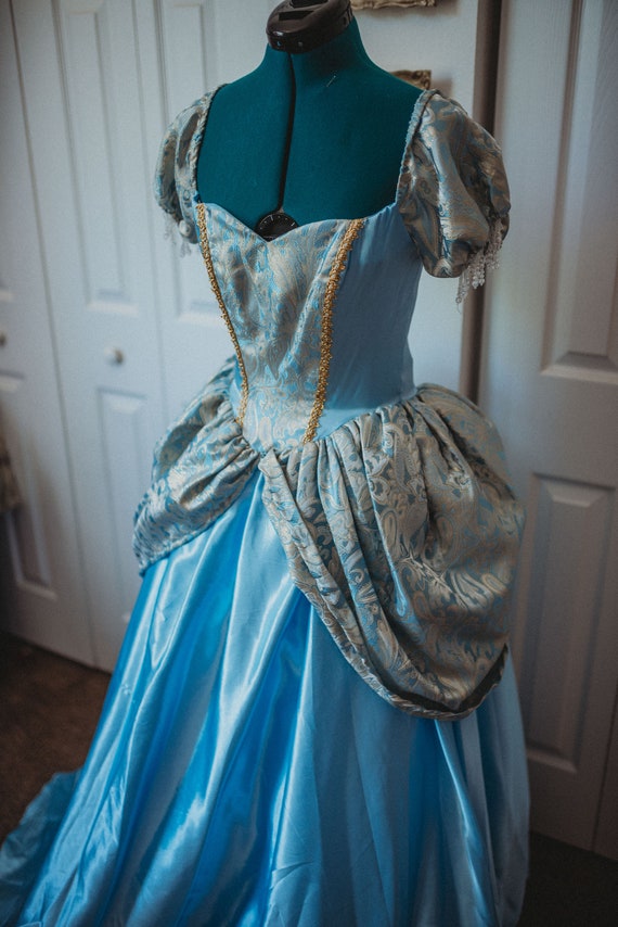 Cinderella Ballgown || Costume || Princess Cosplay