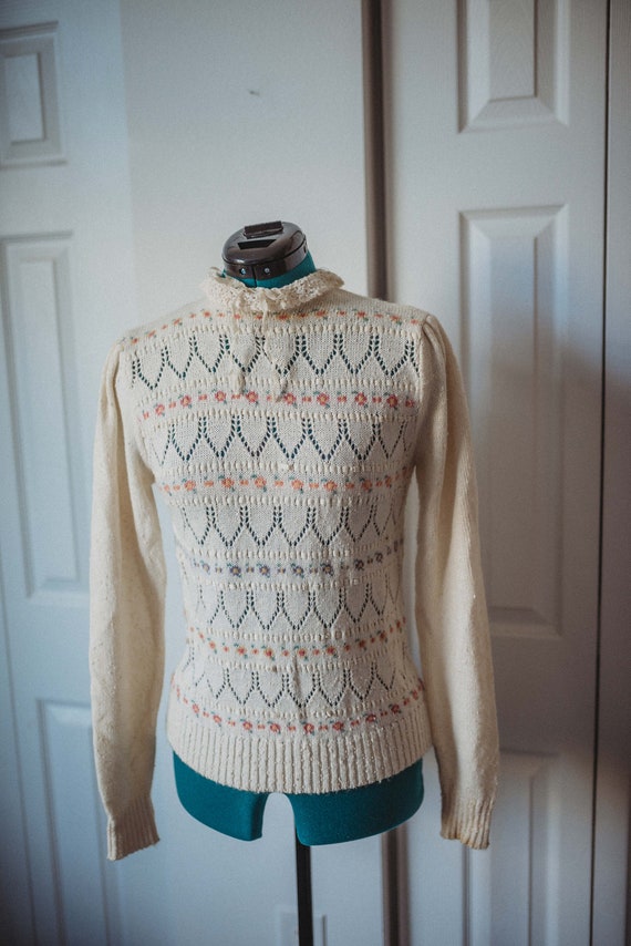 Vintage Cottage Core Sweater || Spring Time || 199