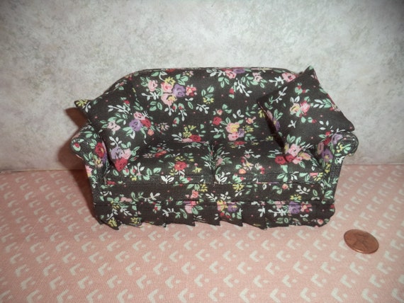 1 12 Scale Dollhouse Miniature Black Floral Sofa 1 12 Scale Dollhouse Miniature Black Floral Sofa