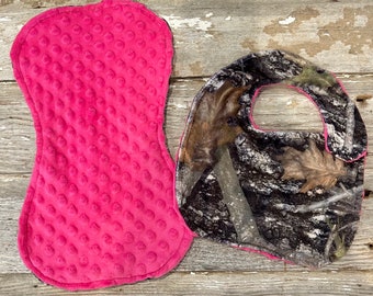 Camo Real Tree Baby Bib & Burp cloth Set - Camouflage Print - contoured burpcloth -pink back - minky