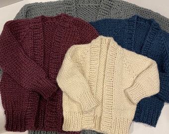 le cardigan en laine épaisse Riley pour enfants