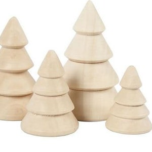 4 wooden Christmas trees, gnomes, gnome world