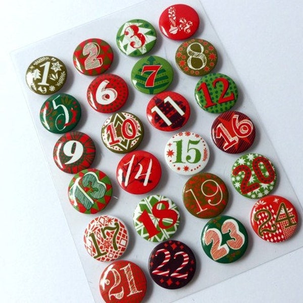 24 Adventskalenderzahlen Buttons Pins rot grün weiß