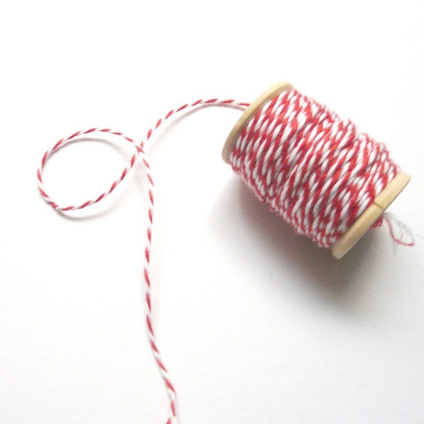 15 m cotton cord Bakers Twine red white wooden spool