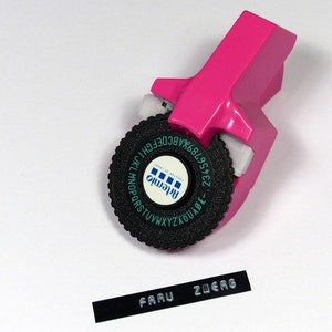 Label maker labeling device embossing device click-click