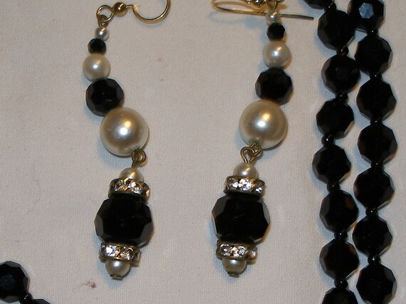 French JETBLACK GLASS NECKLACE & Shoulder Duster … - image 3