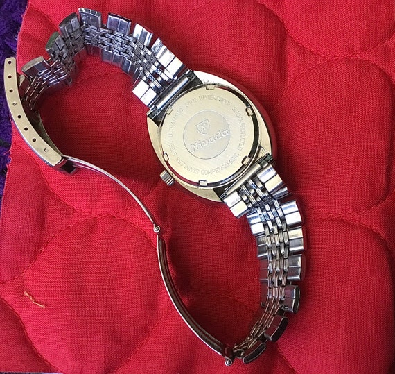 Vintage NIVADA ULTRAMATIC WATCH - Gem