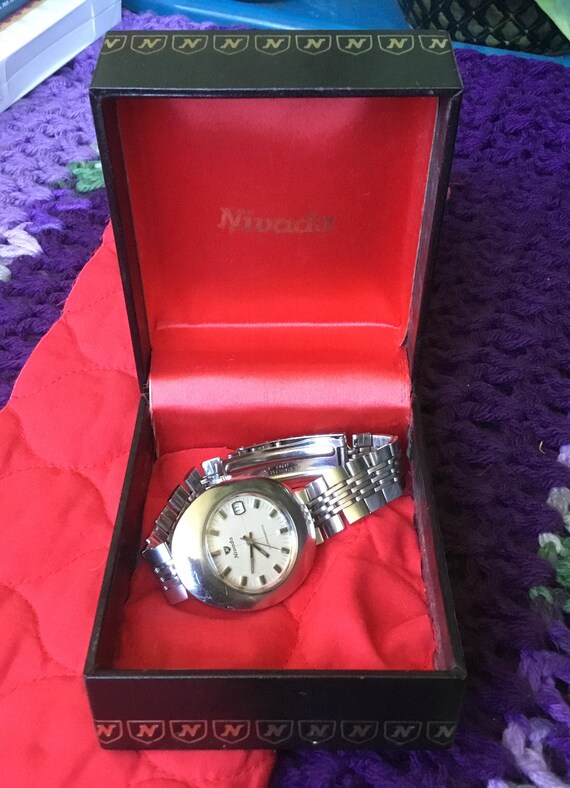 Vintage NIVADA ULTRAMATIC WATCH