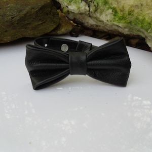 Women Black Leather Bow Wrist Bracelet