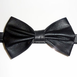 Traditional Style Black Soft Leather Bow Tie