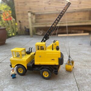 Gru Mighty Tonka d&#39;epoca - acciaio stampato - vernice gialla originale