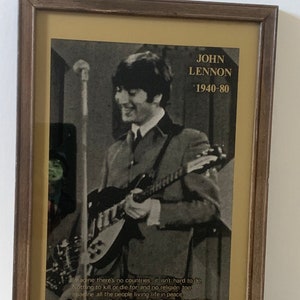Cuadro vintage reflejado / Recuerdos de John Lennon 1940-80 / Leyenda de la música británica / Los Beatles