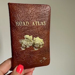 Vintage terracottaleer VK en Ierland Small Road Atlas | W.and A.K.Johnston en G.W. Bacon Ltd. Edinburgh en Londen