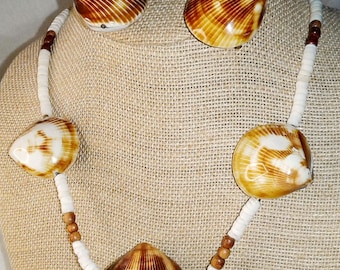Vintage Oyster Shell Necklace Set Earrings OOAK Resort Beach Heishi Seashell Demi Parure