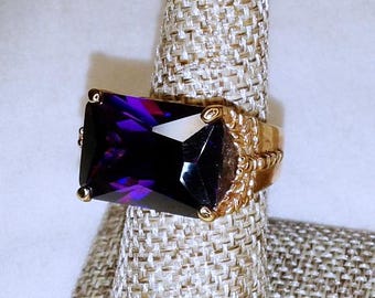 Vintage Chunky Amethyst Purple Glass Crystal Disco Cocktail Ring Gold Plated Sz 7