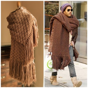 READY TO SHIP. Maxi scarf inspired by Lenny Kravitz, extra large knitted scarf with fringes, giant scarf in wool and alpaca. image 1