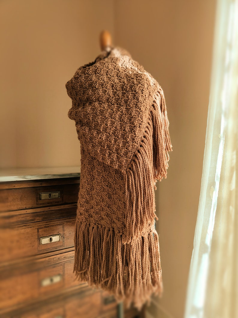 READY TO SHIP. Maxi scarf inspired by Lenny Kravitz, extra large knitted scarf with fringes, giant scarf in wool and alpaca. image 4