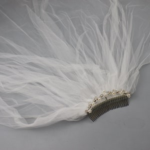 Vintage Wedding Veil with Silver Comb image 5