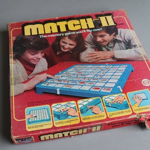 Vintage 1976 Match II Game - flip over memory game - World Flag Matching