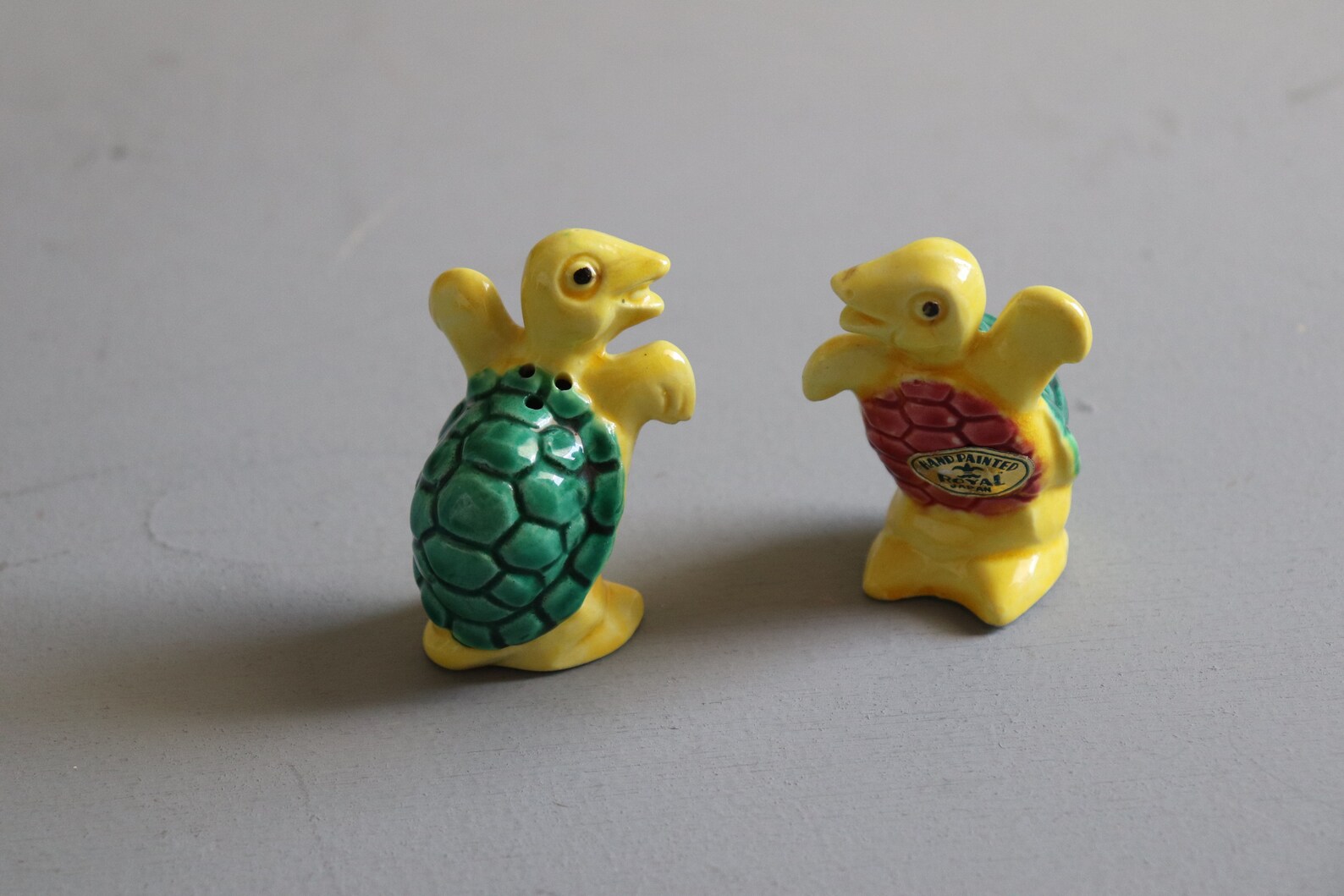 Vintage Turtle Salt and Pepper Shakers Made of Ceramic Green and Yellow