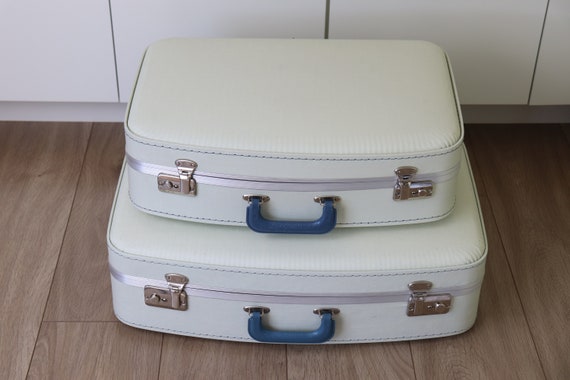 Like New Vintage Palladio Carryon Luggage Set Beautiful Floral Design -  clothing & accessories - by owner - apparel