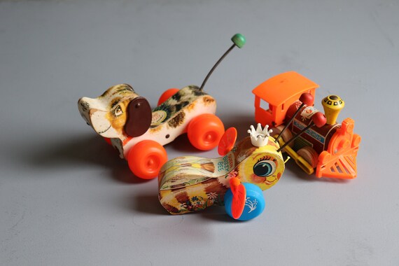 queen buzzy bee fisher price toy
