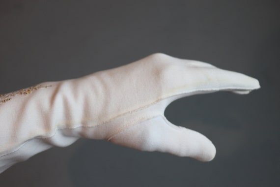 Vintage Women's White Beaded Long Cloth Gloves - image 5