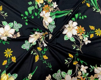 Wildflower bloemen DBP-print #751 dubbel geborsteld polyester spandex kleding stretchstof 190 gsm 58"-60" breed op maat gesneden