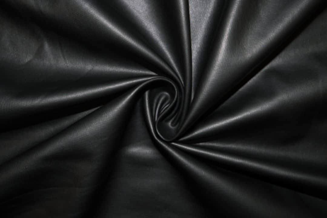 Black Matte Pleather Faux Leather Stretch Vinyl Polyester Spandex 190 GSM  Apparel Craft Fabric 5860 Wide by the Yard -  Canada