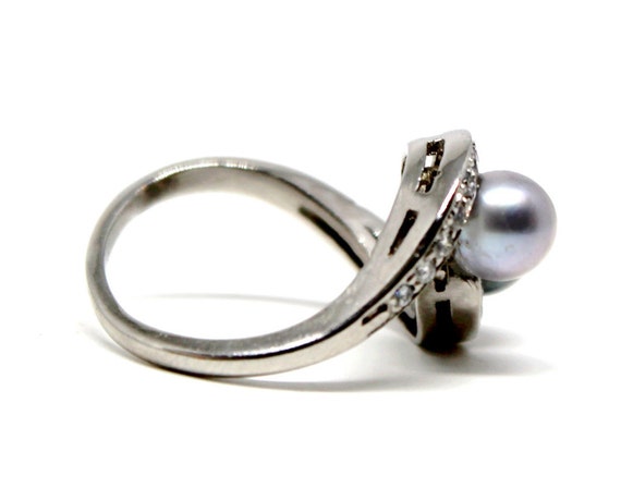 Vintage two color Pearl Ring with twist design Ri… - image 4
