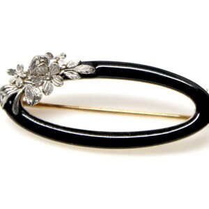 14k Yellow Gold lapel pin oval with black enamel White gold flower on corner brooch