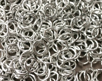 100 20ga silver jump rings, 6.7mm OD, 5mm (3/16") ID, anodized aluminum bright silver rings, 20 gauge wire, (06-2010C)