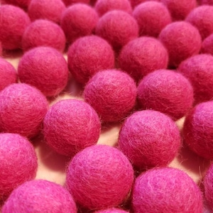 Wool Felt Balls, 2cm diameter, Fuscia Pink, hand made Felted Sheep&#39;s Wool