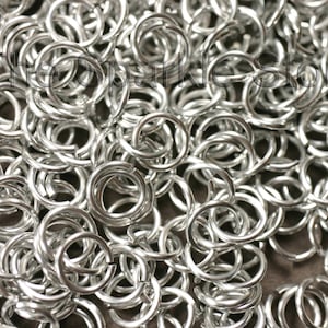 100, 18ga silver jump rings, 7.0mm OD, 5mm (3/16&quot;) ID, anodized aluminum bright silver rings, 18 gauge wire, (06-2002D), 100 rings