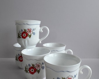 Arcopal France Paradise coffee or tea mug opaline glass milk glass floral pattern