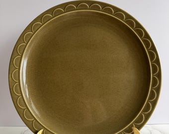 Sheffield Large Round Serving Plate platter Granada Avacado Green stoneware 1960’s, MCM