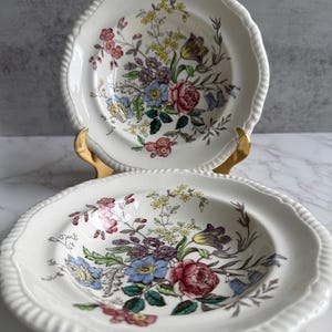 Vintage Copeland Spode Romney Bowl: Floral Cottagecore Decor