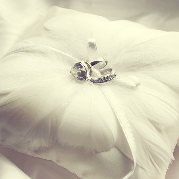 ring pillow @ swan wedding ring bearer ( ring pillow)