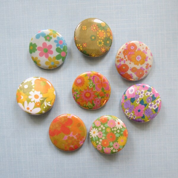 Vintage Style Pinback Button - Mod 60s Floral Flower Power - Cute Retro Reproduction Mini Brooch Pin