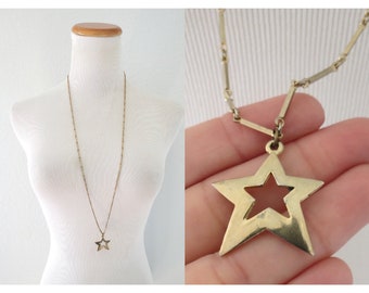 Vintage Star Pendant Necklace - 70s Long Gold Tone Chain Necklace - Costume Jewelry